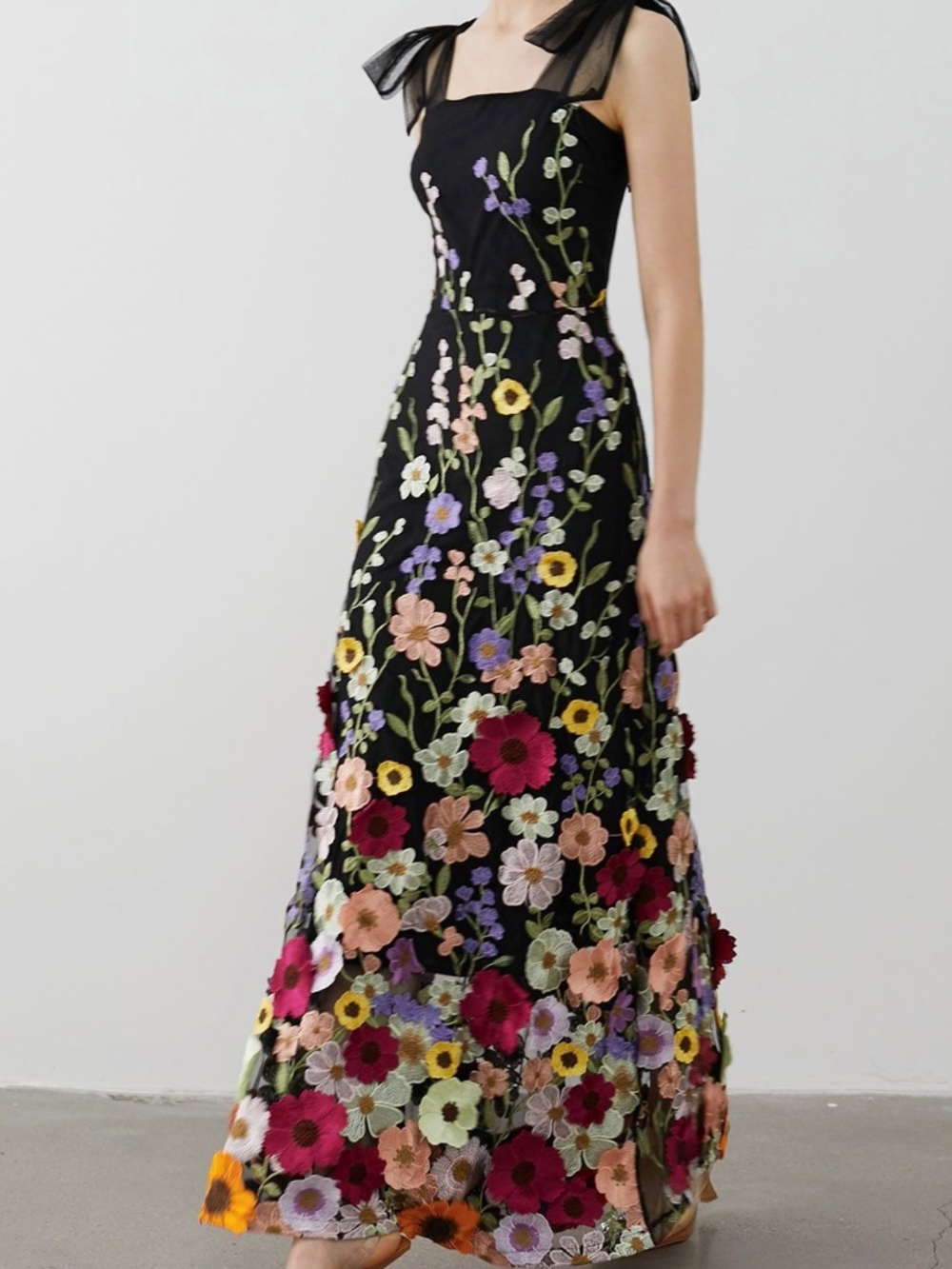 Lulu's 3D floral appliqué tie-strap dress